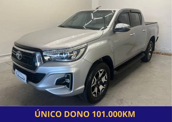 TOYOTA HILUX 2.8 SRX 4X4 CD 16V DIESEL 4P AUTOMÁTICO